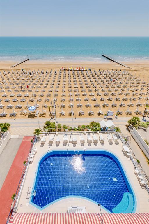 Hotel Manila Lido di Jesolo Exterior foto