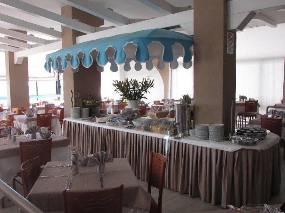 Hotel Manila Lido di Jesolo Exterior foto
