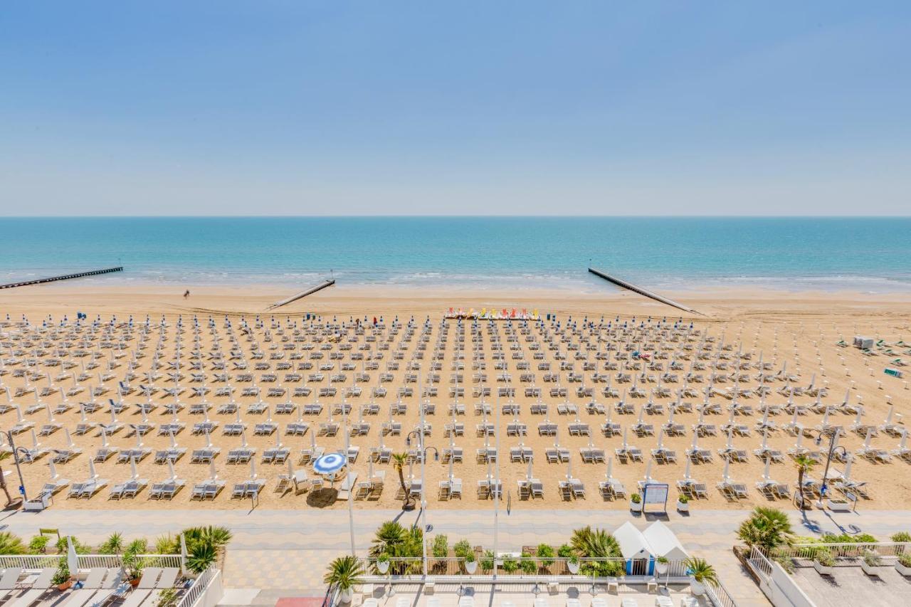 Hotel Manila Lido di Jesolo Exterior foto